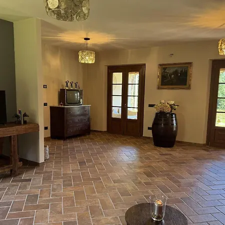 House In Tuscany Near Pisa & Villa Lucca