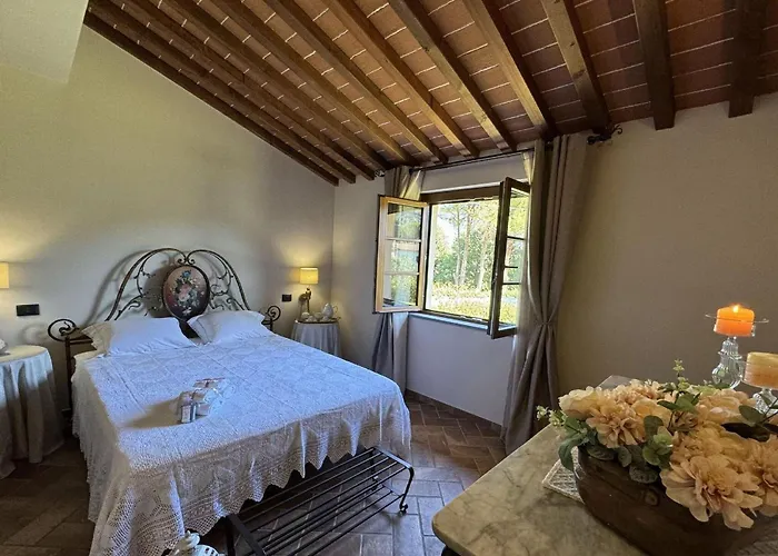 House In Tuscany Near Pisa & Villa