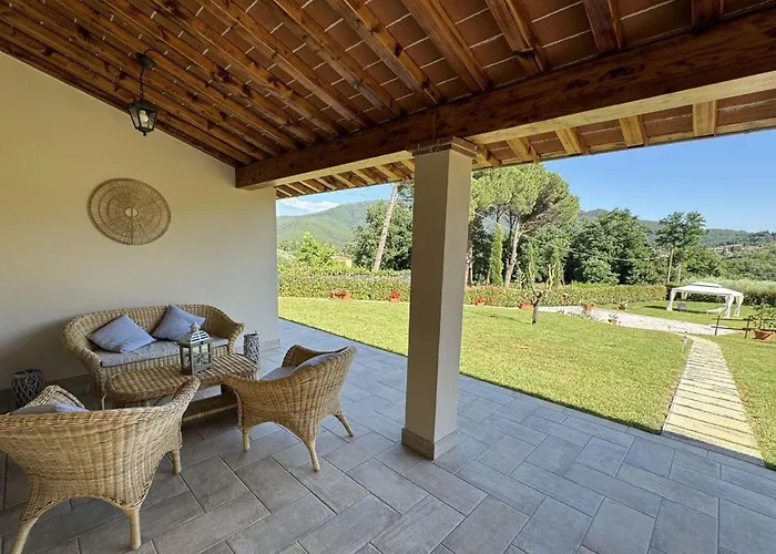 House In Tuscany Near Pisa & Villa