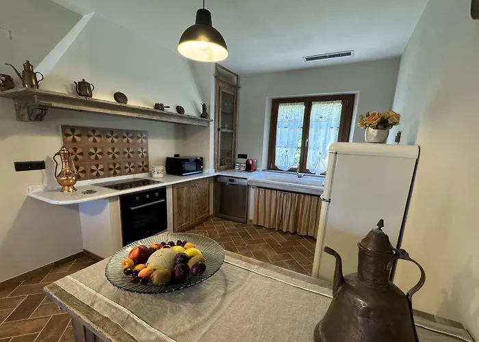 Villa House In Tuscany Near Pisa &